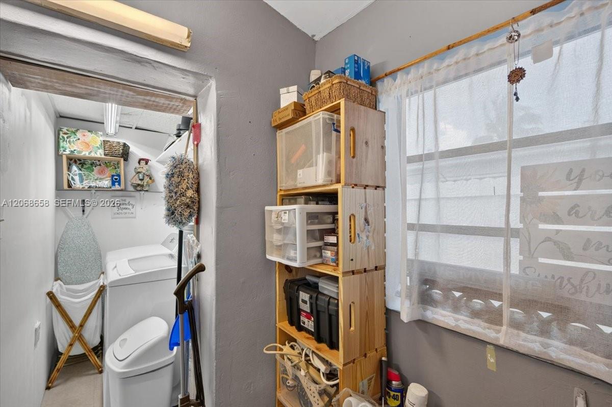 121 E 36th Street Property Photo 16