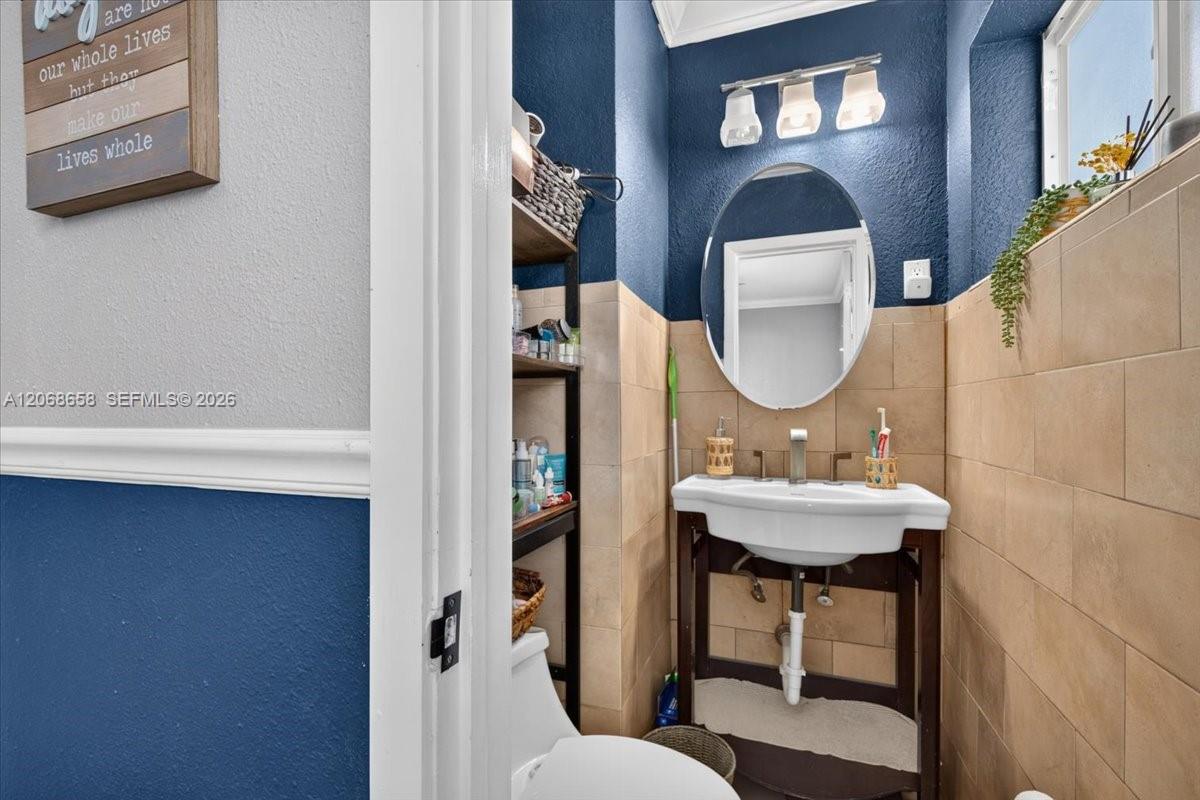 121 E 36th Street Property Photo 27