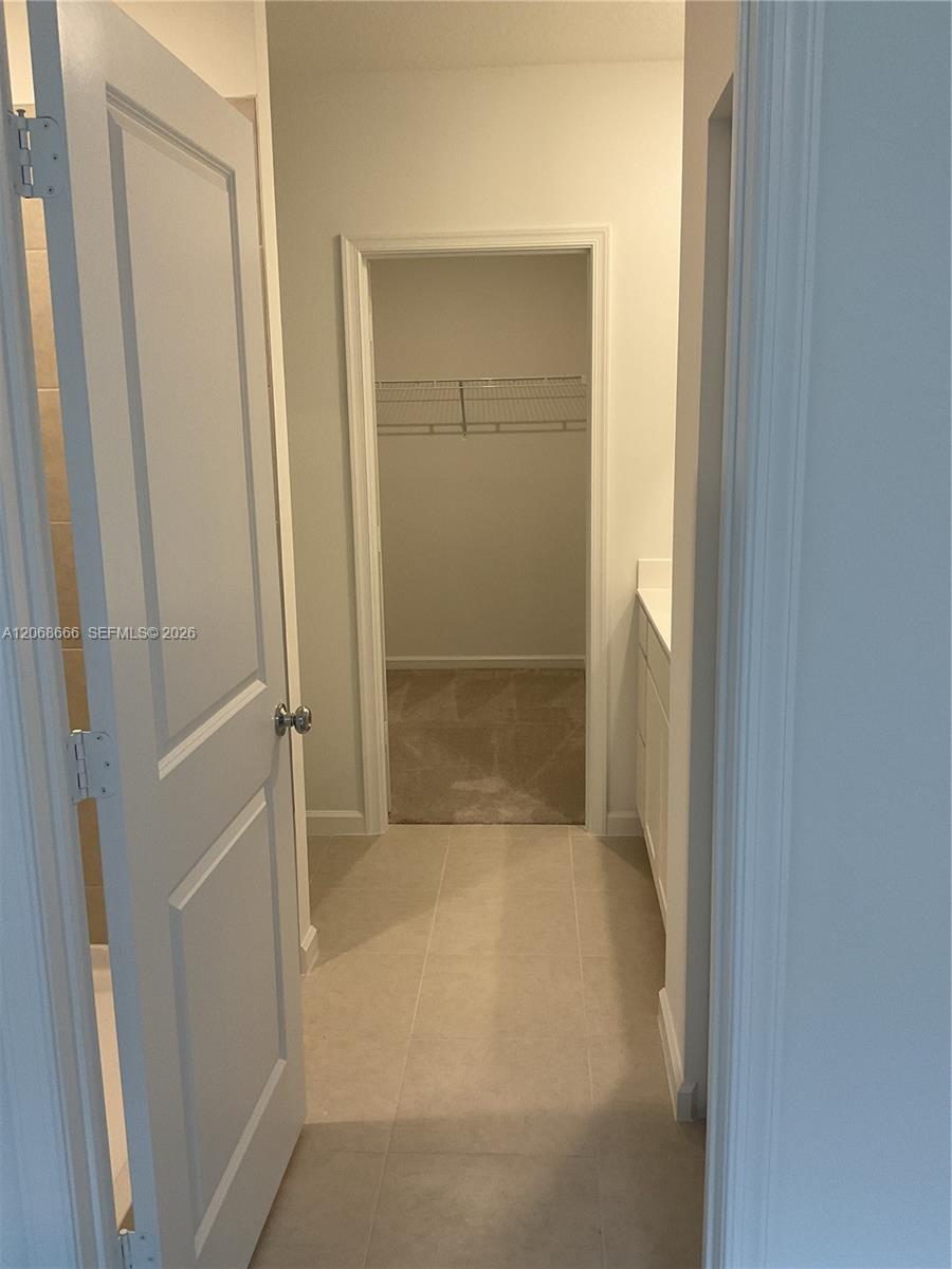5924 Nw Fairfox Way Property Photo 17