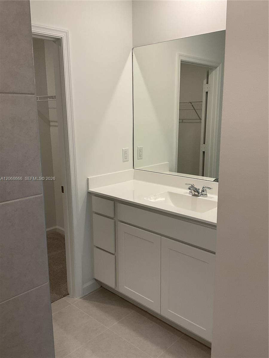 5924 Nw Fairfox Way Property Photo 18