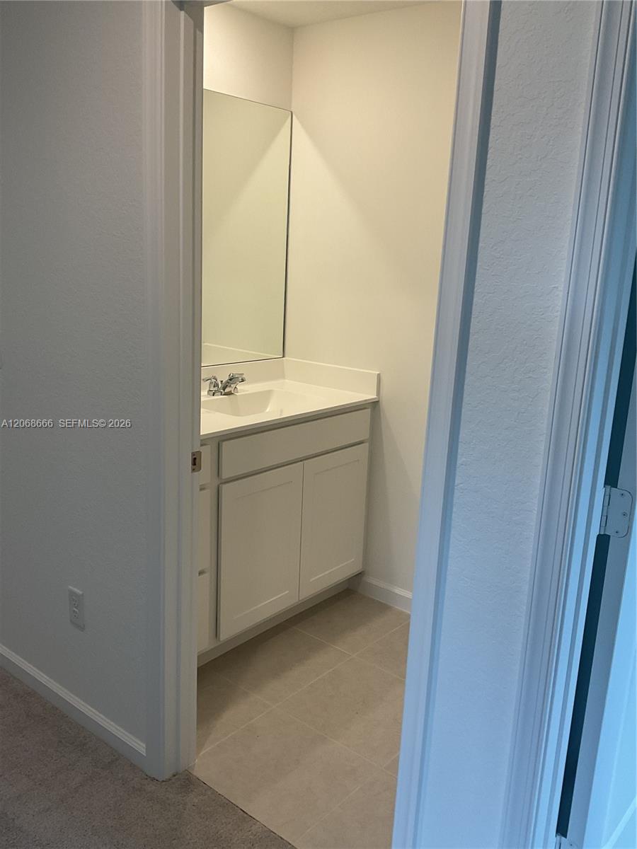 5924 Nw Fairfox Way Property Photo 29