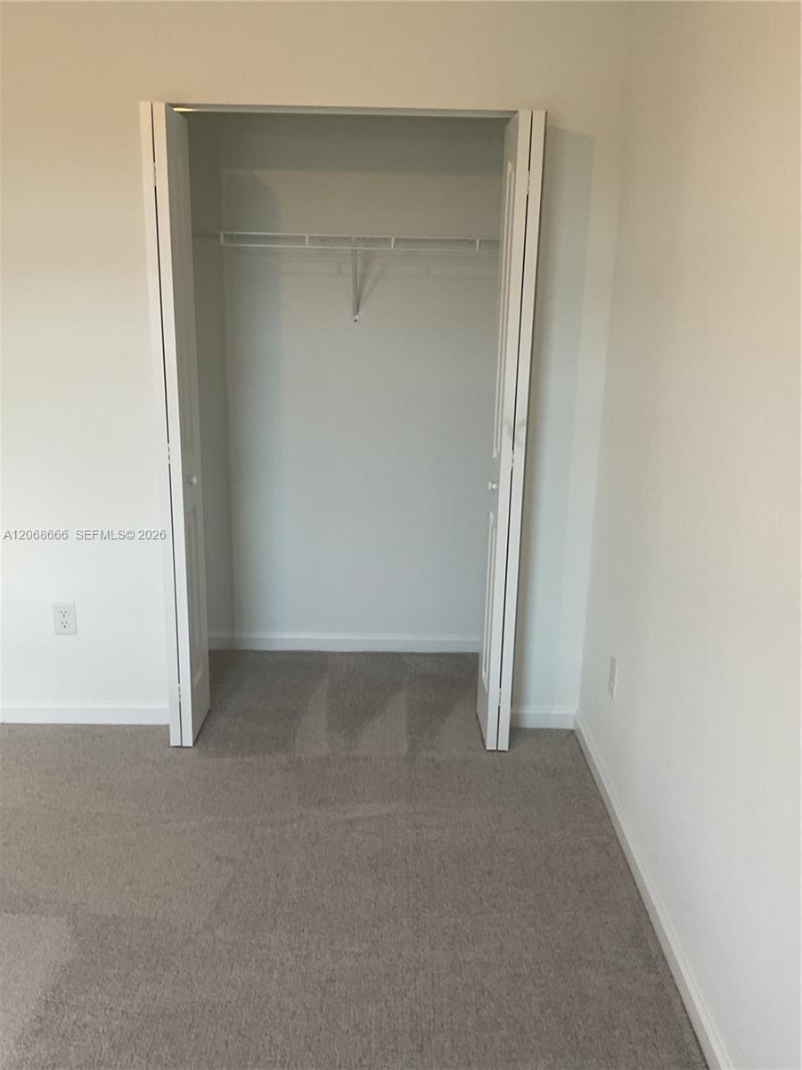 5924 Nw Fairfox Way Property Photo 36