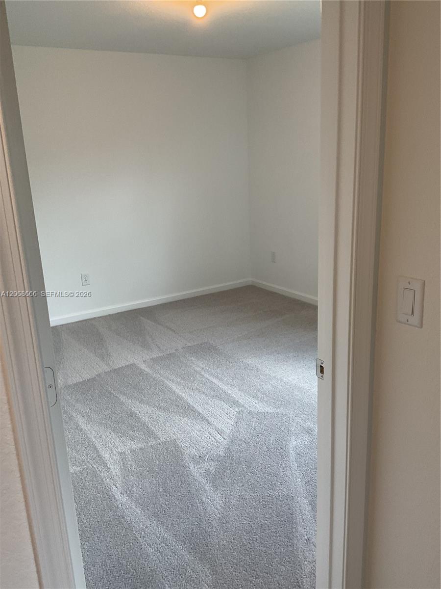 5924 Nw Fairfox Way Property Photo 37
