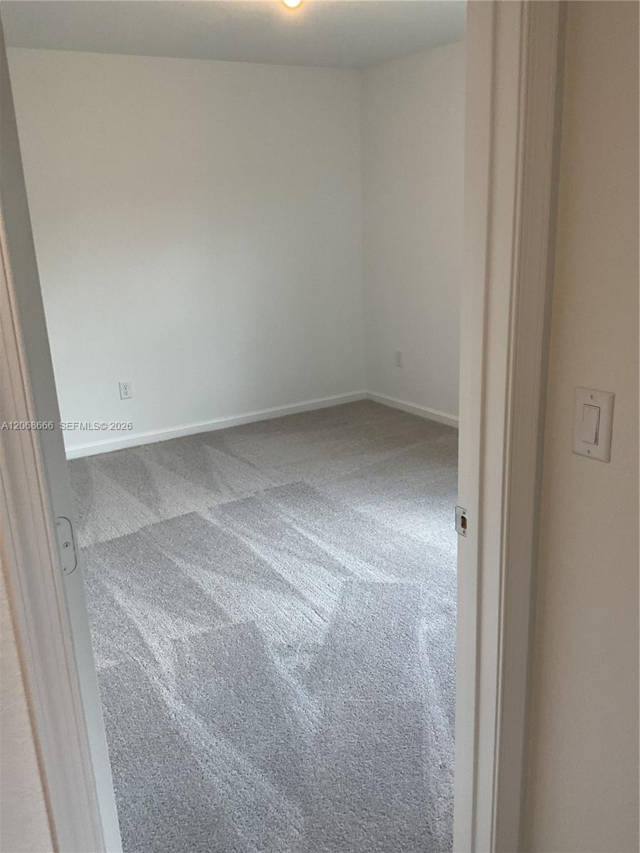 5924 Nw Fairfox Way Property Photo 38