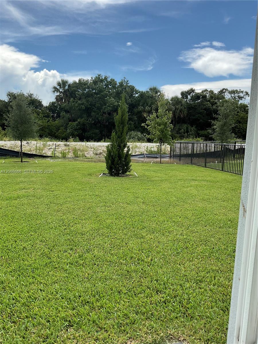 5924 Nw Fairfox Way Property Photo 40
