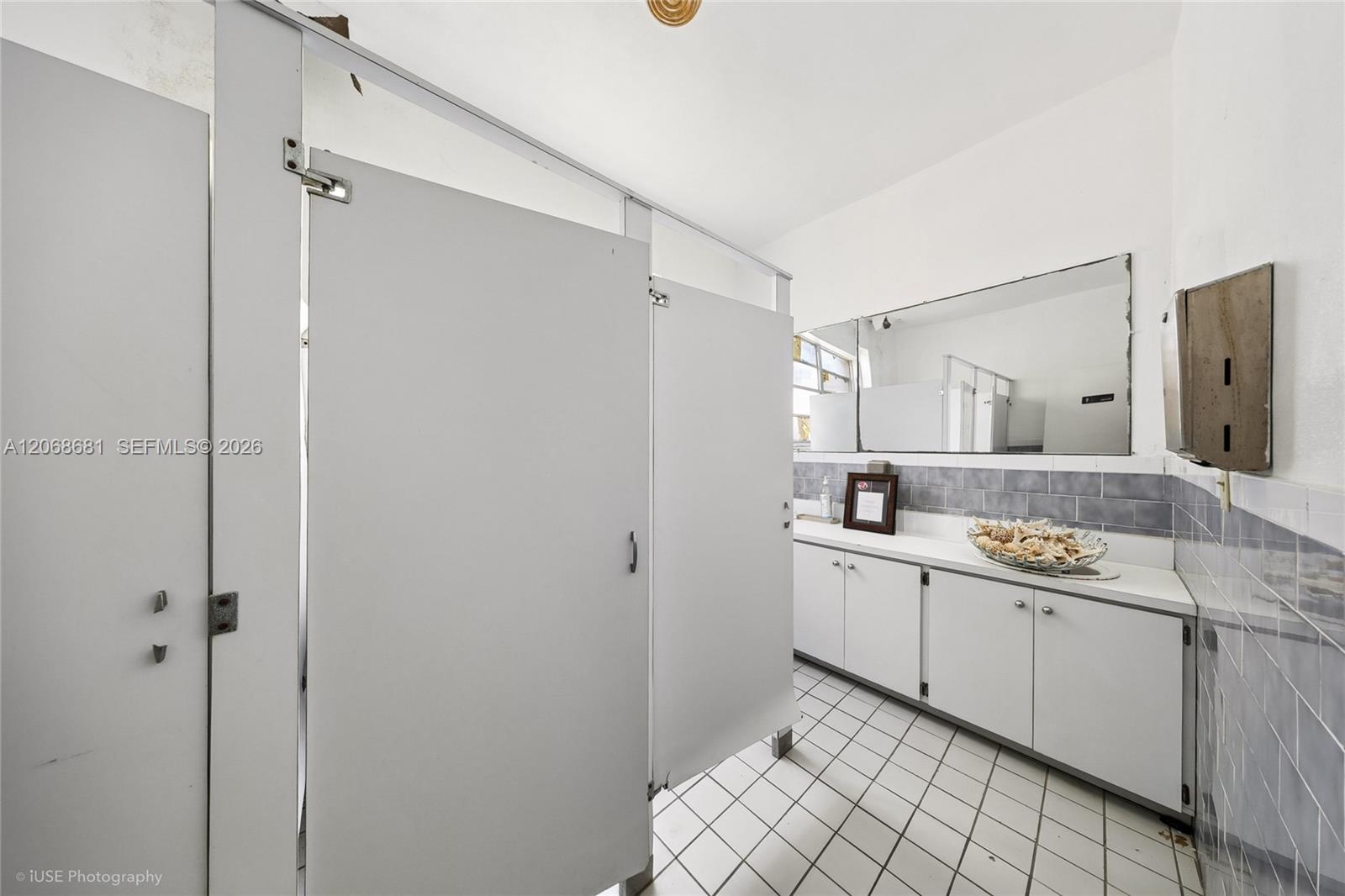 680 Superior Street Property Photo 19
