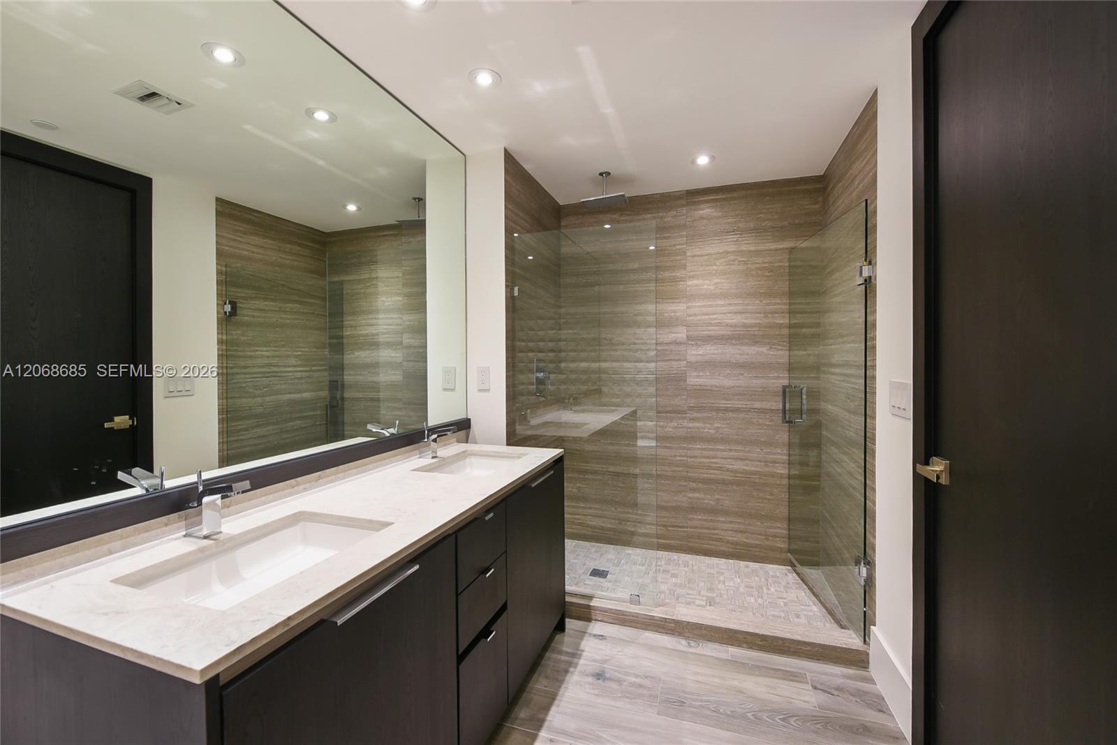 1010 Brickell Avenue 3905 Property Photo 12