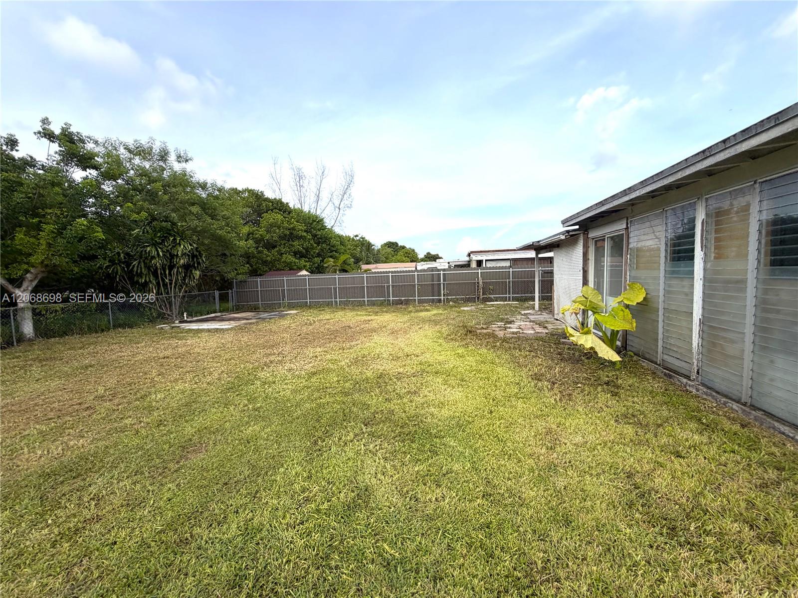 11935 Sw 37th Street Property Photo 14