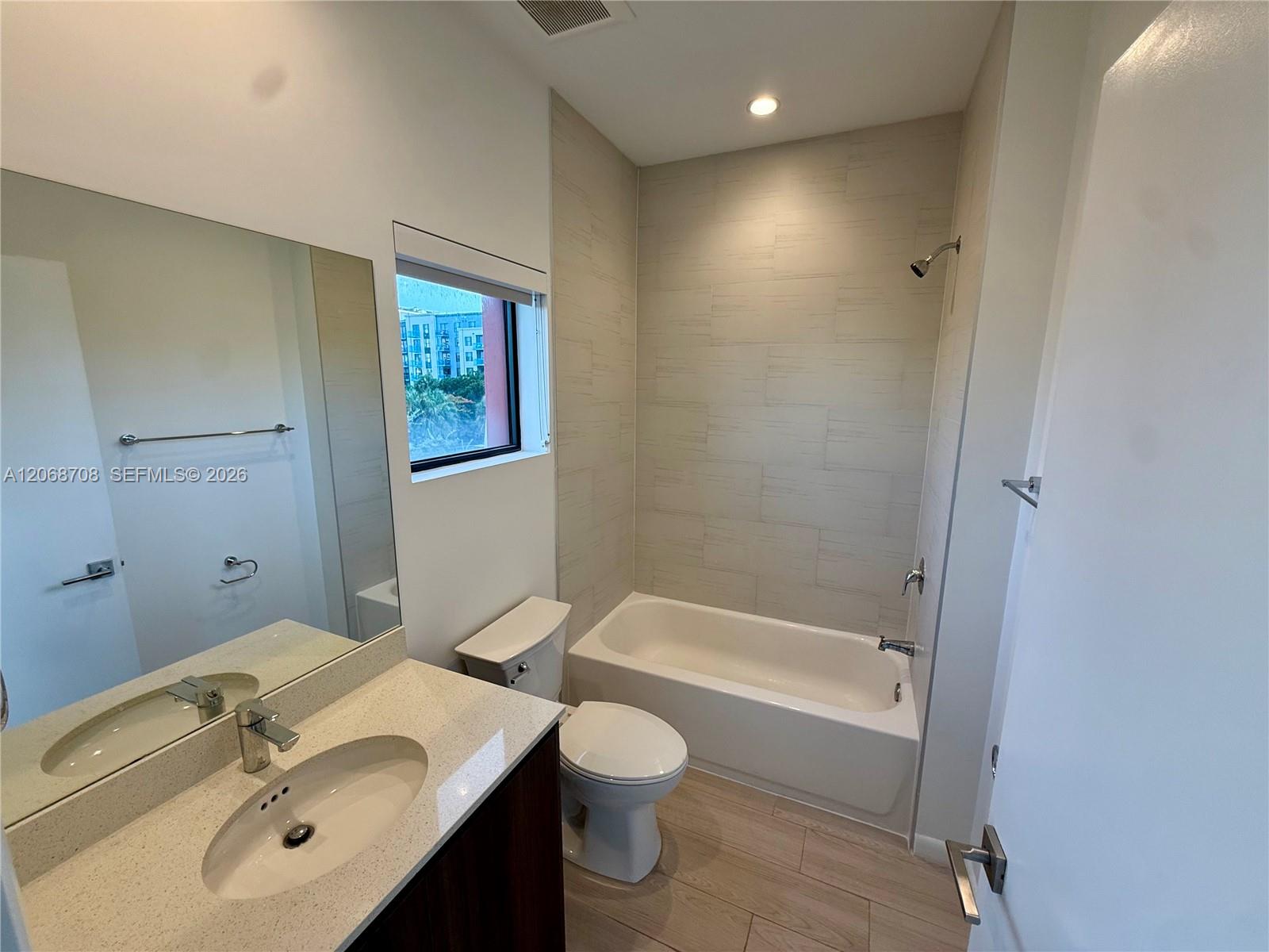 113 Ne 6th Street 609 Property Photo 17