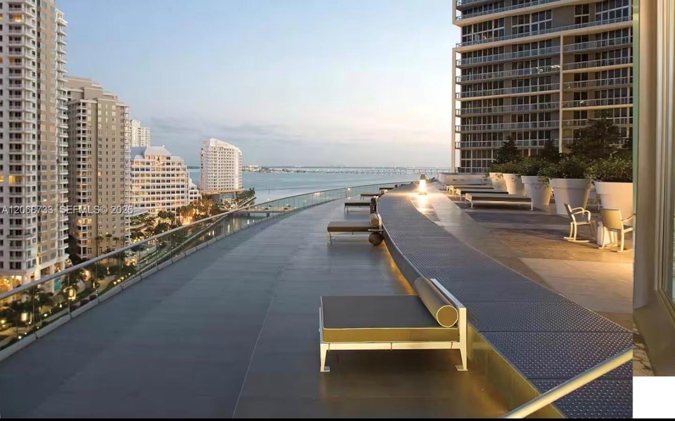 485 Brickell Avenue 4711 Property Photo 17