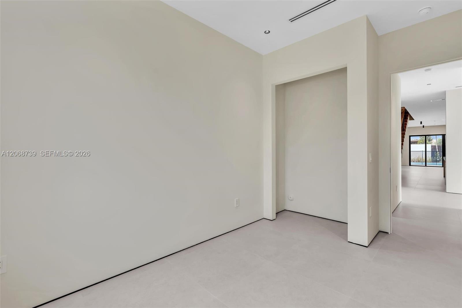 2222 Sw 14th Street Right Property Photo 24