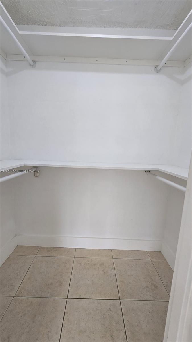 1865 79th St Causeway 2j Property Photo 25
