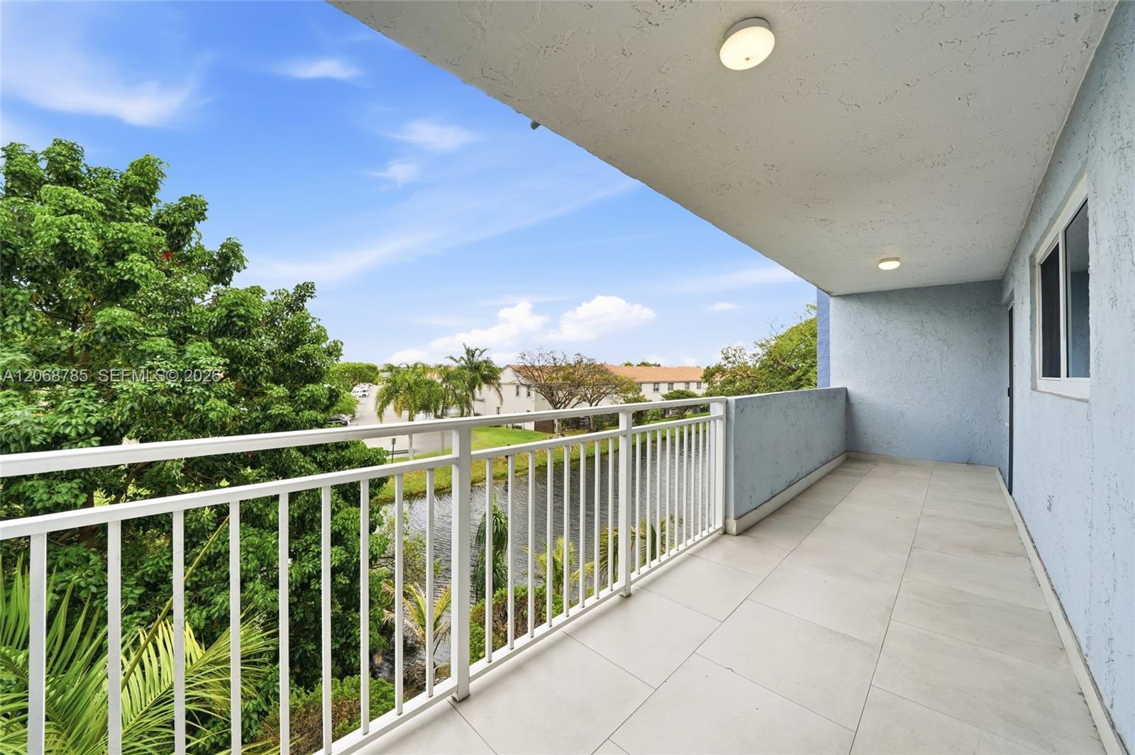 9375 Fontainebleau Boulevard L301 Property Photo 1