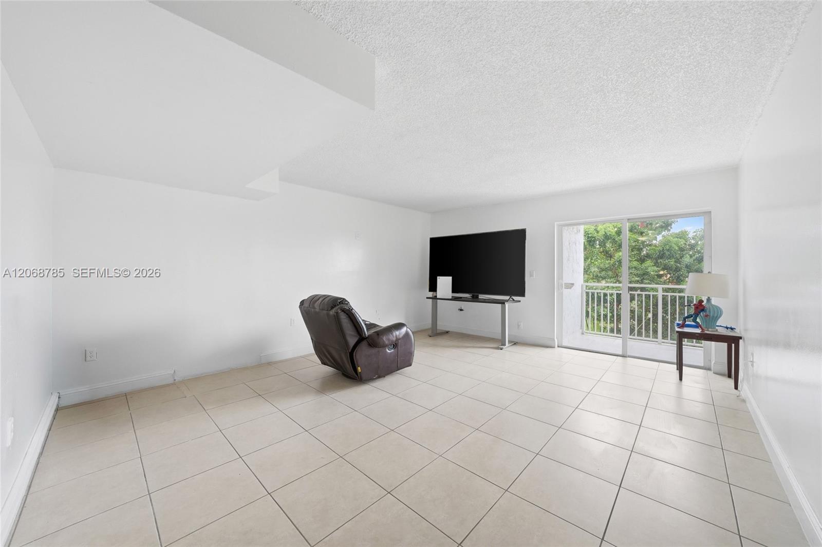 9375 Fontainebleau Boulevard L301 Property Photo 5