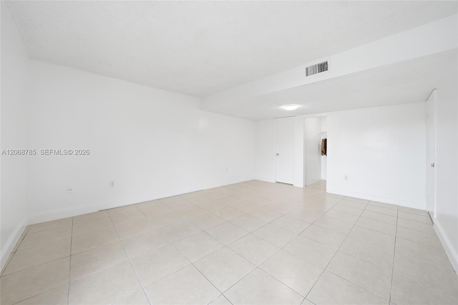 9375 Fontainebleau Boulevard L301 Property Photo 10