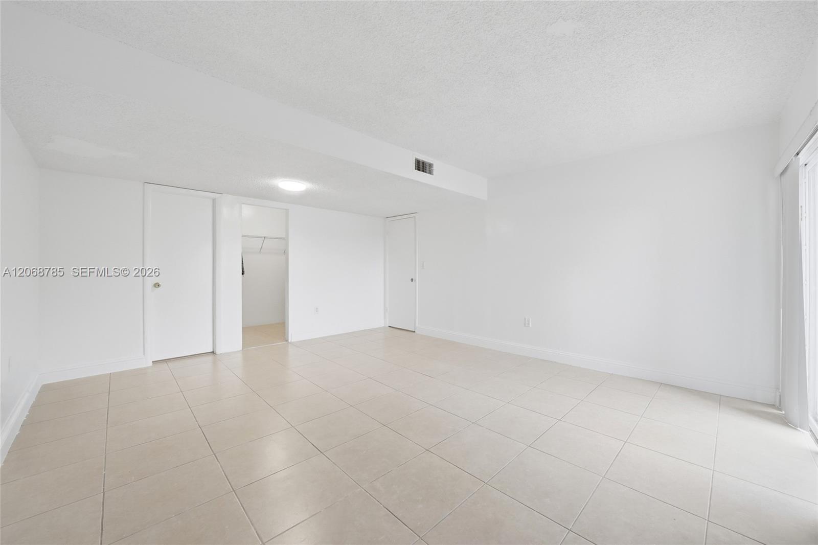 9375 Fontainebleau Boulevard L301 Property Photo 11