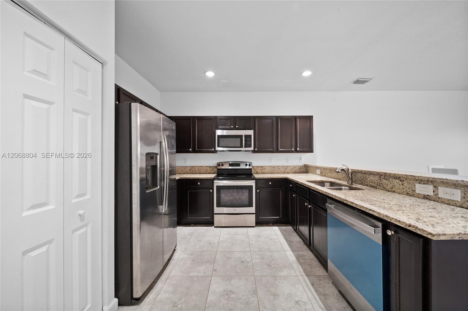 15053 Sw 115th Terrace . Property Photo 11