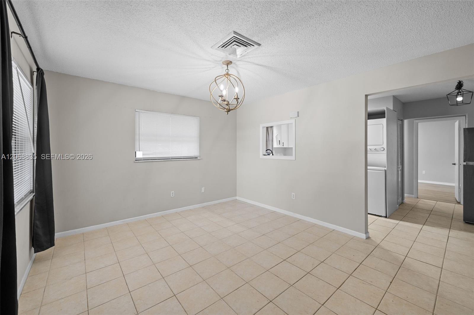 3317 Ne Jeannette Drive . Property Photo 6