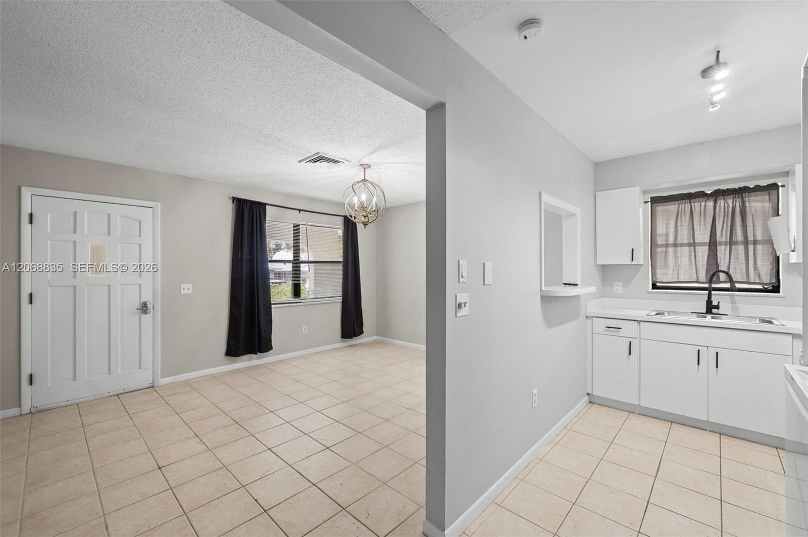 3317 Ne Jeannette Drive . Property Photo 7