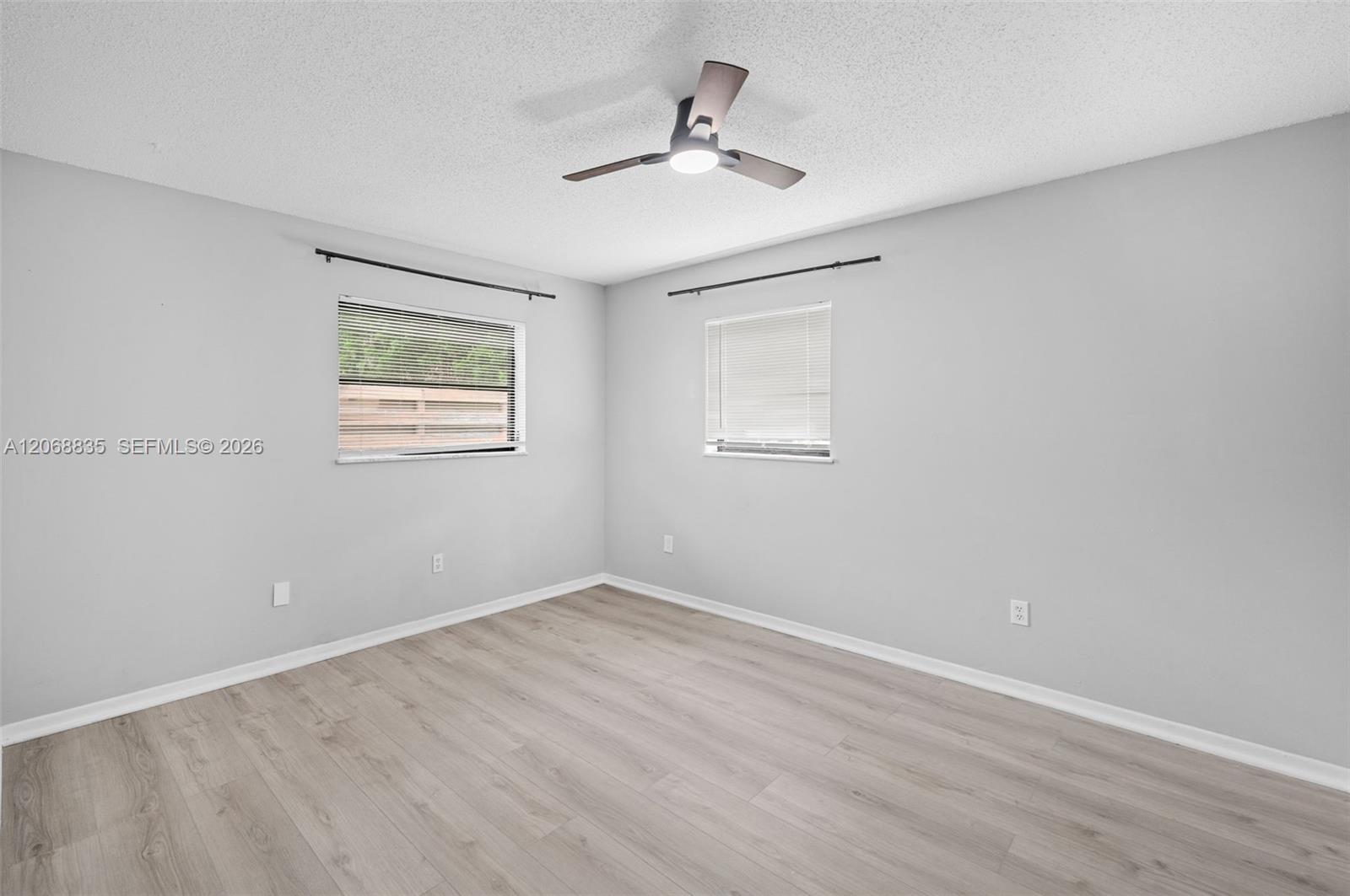 3317 Ne Jeannette Drive . Property Photo 10
