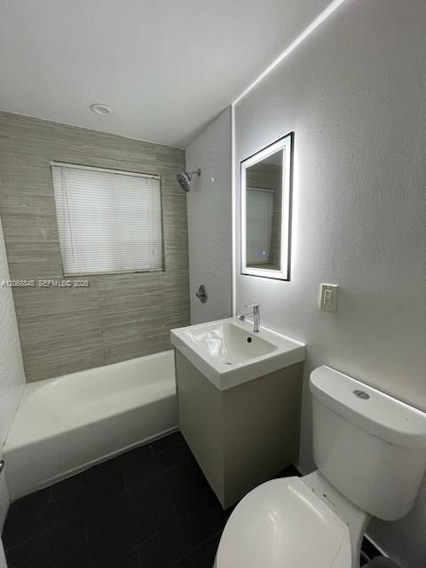 7820 Carlyle Avenue Property Photo 8
