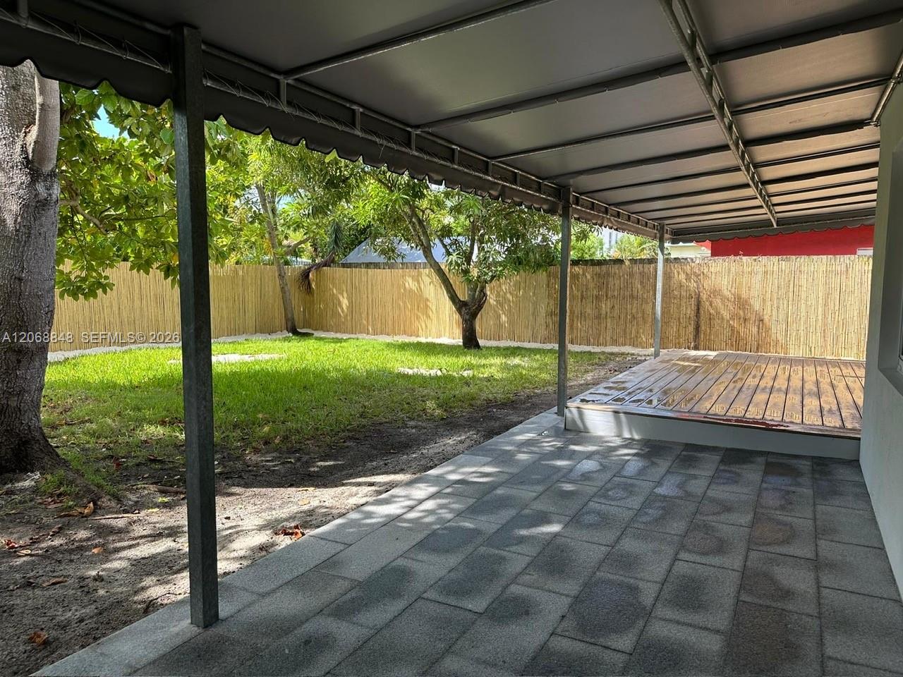 7820 Carlyle Avenue Property Photo 14
