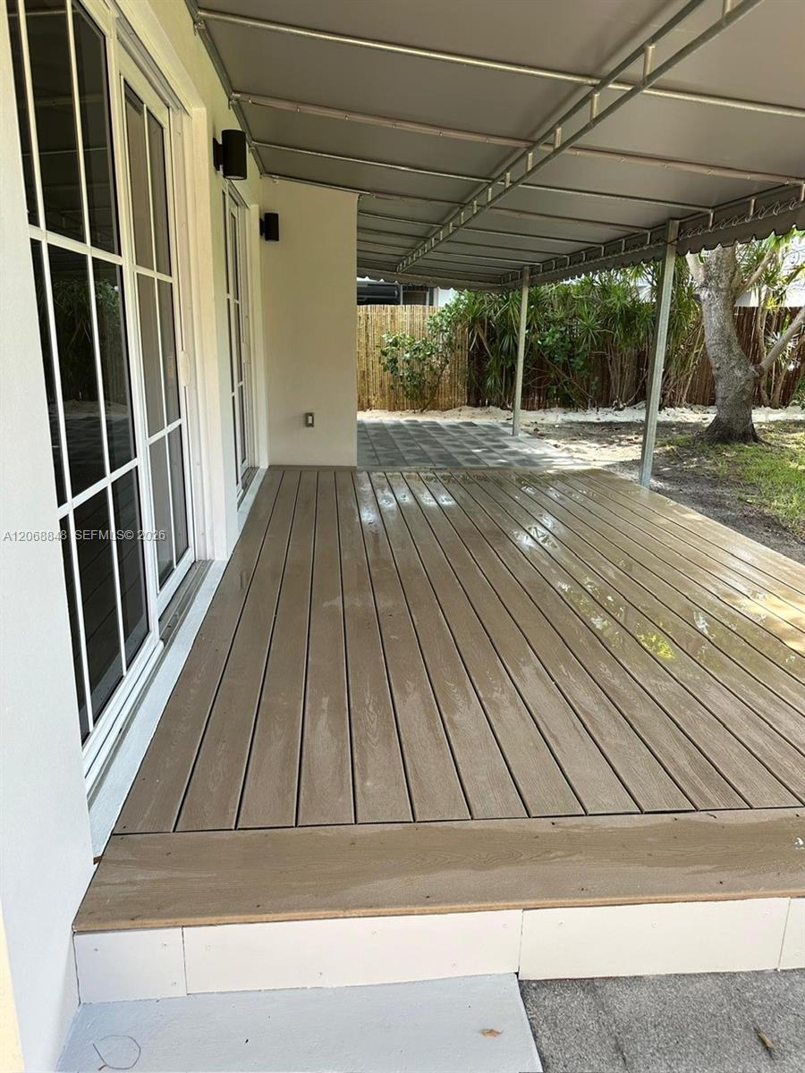 7820 Carlyle Avenue Property Photo 15