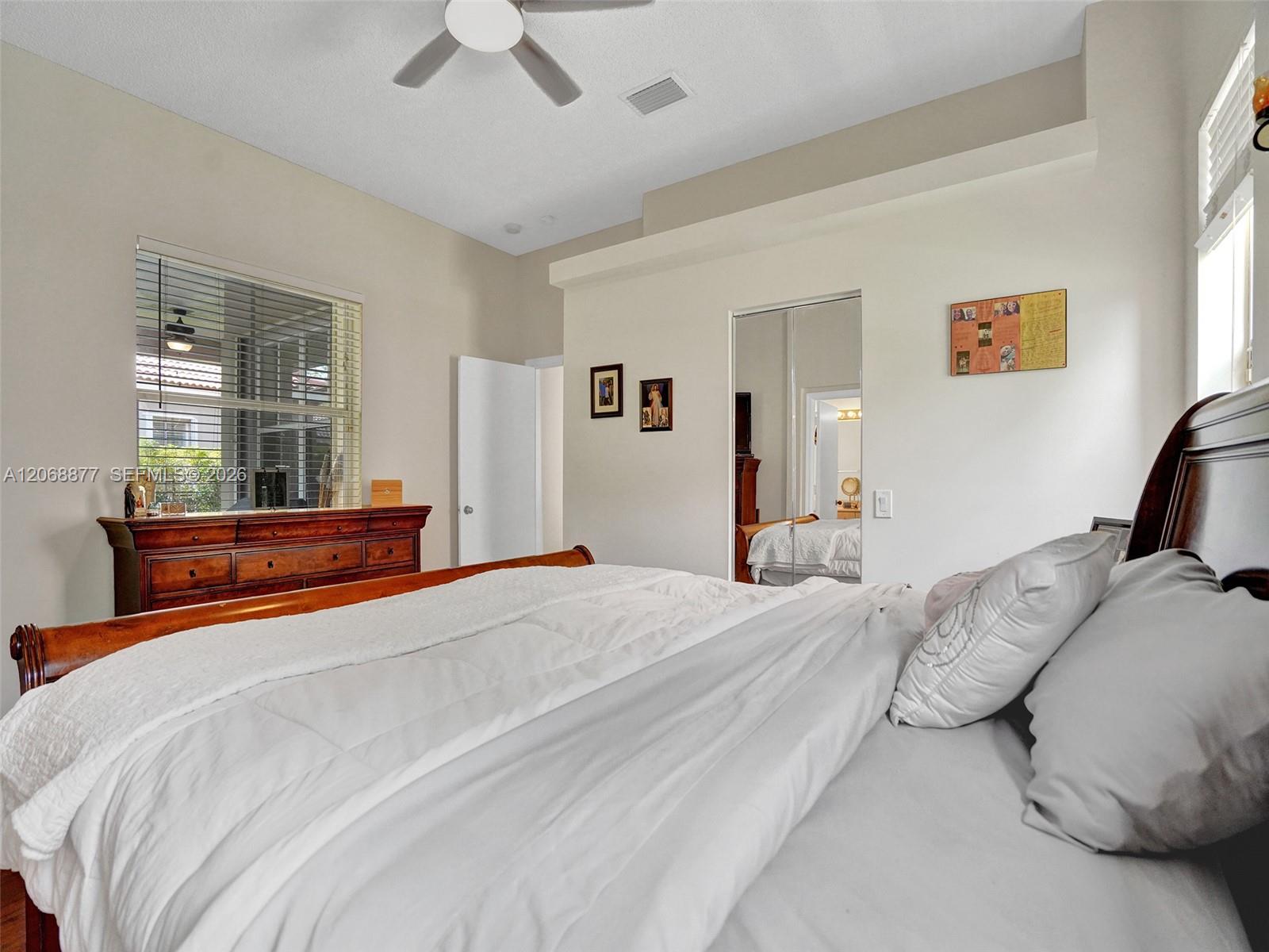 938 Bluewood Terrace Property Photo 16