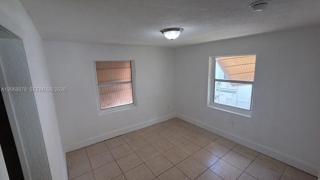 7305 Nw 17th Court . Property Photo 5