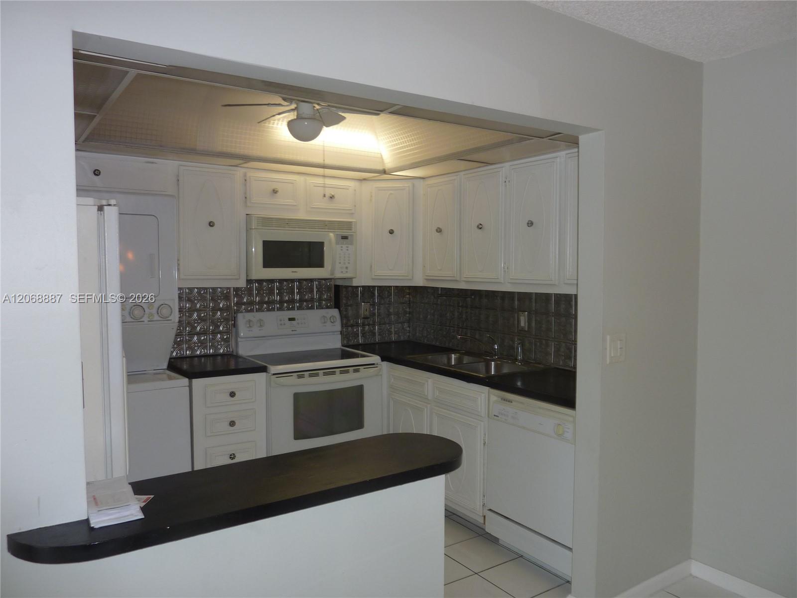 180 Cypress Club Drive 811 Property Photo 7