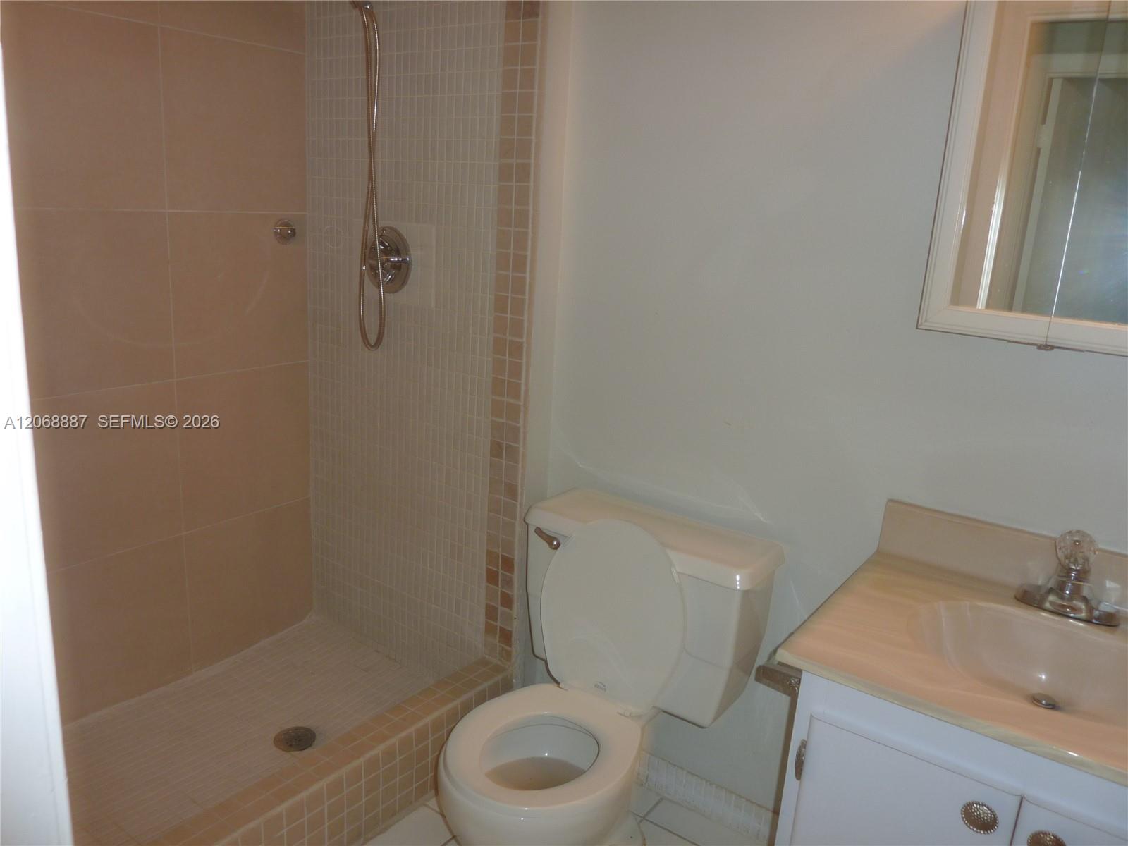 180 Cypress Club Drive 811 Property Photo 16