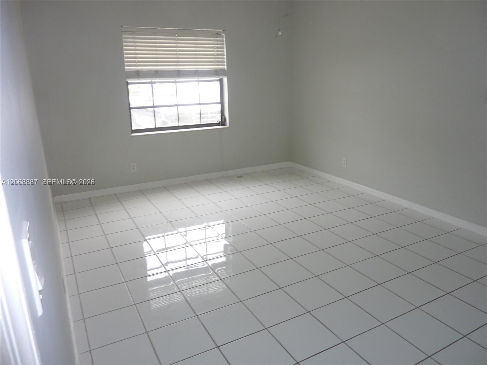 180 Cypress Club Drive 811 Property Photo 18