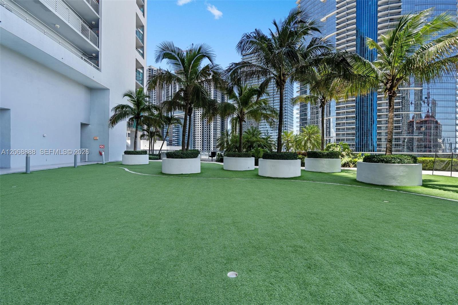 888 Biscayne Boulevard 4804 Property Photo 29