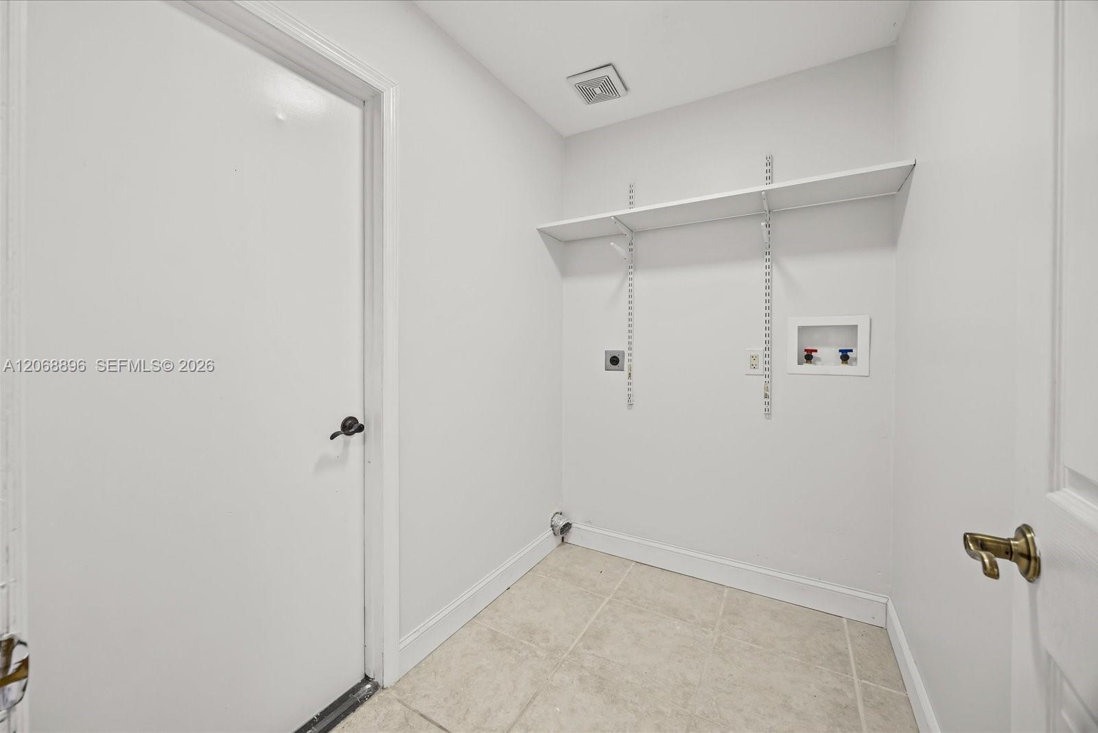 502 Nw Goldcoast Avenue Property Photo 25