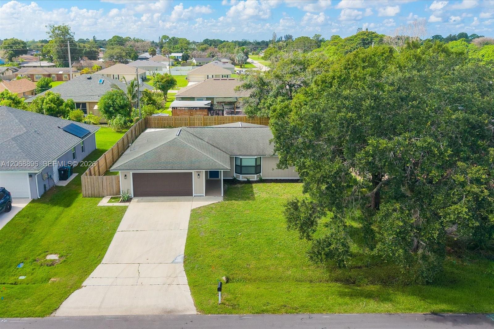 502 Nw Goldcoast Avenue Property Photo 36