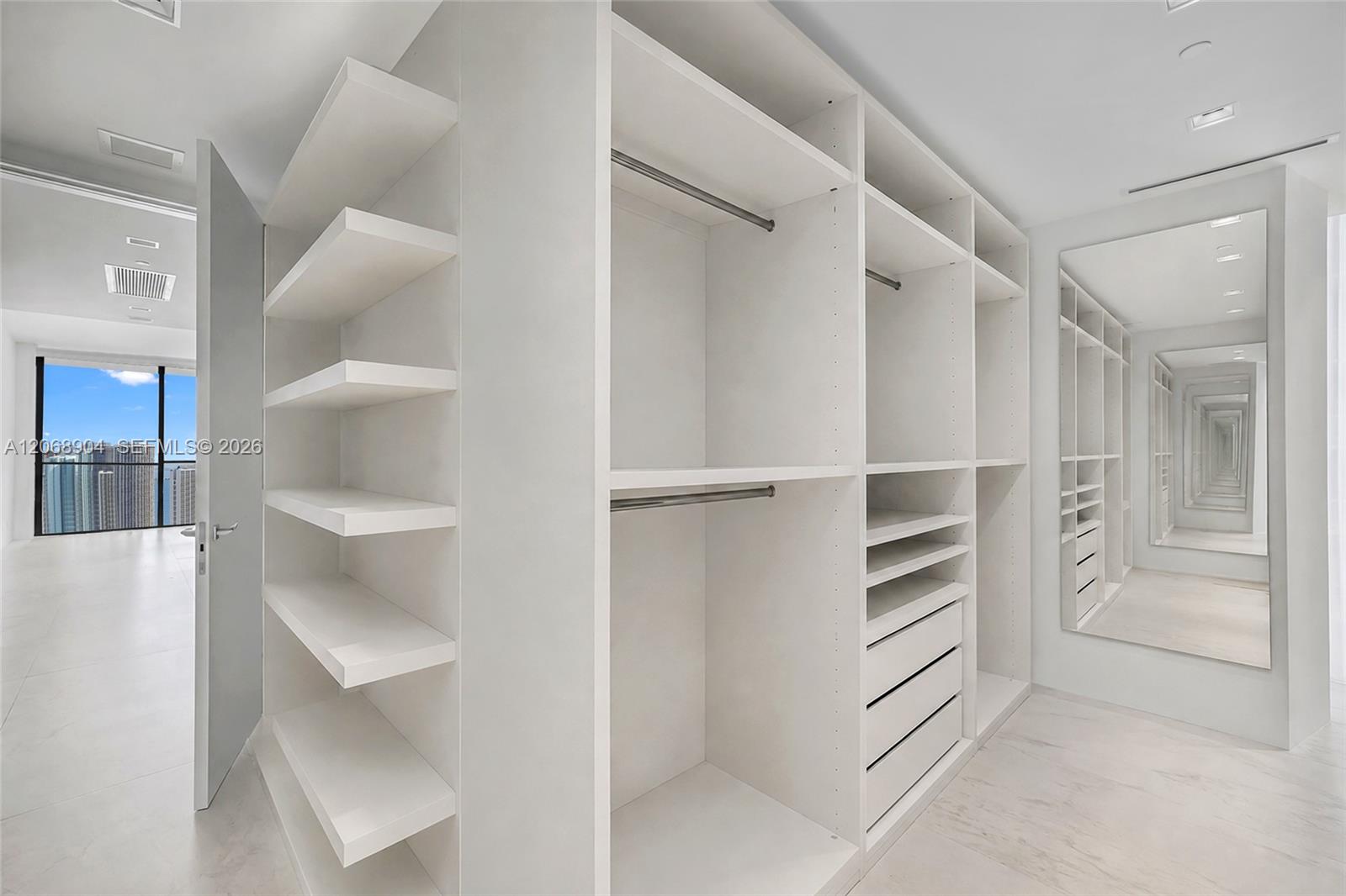 1000 Biscayne Boulevard 3901 Property Photo 9