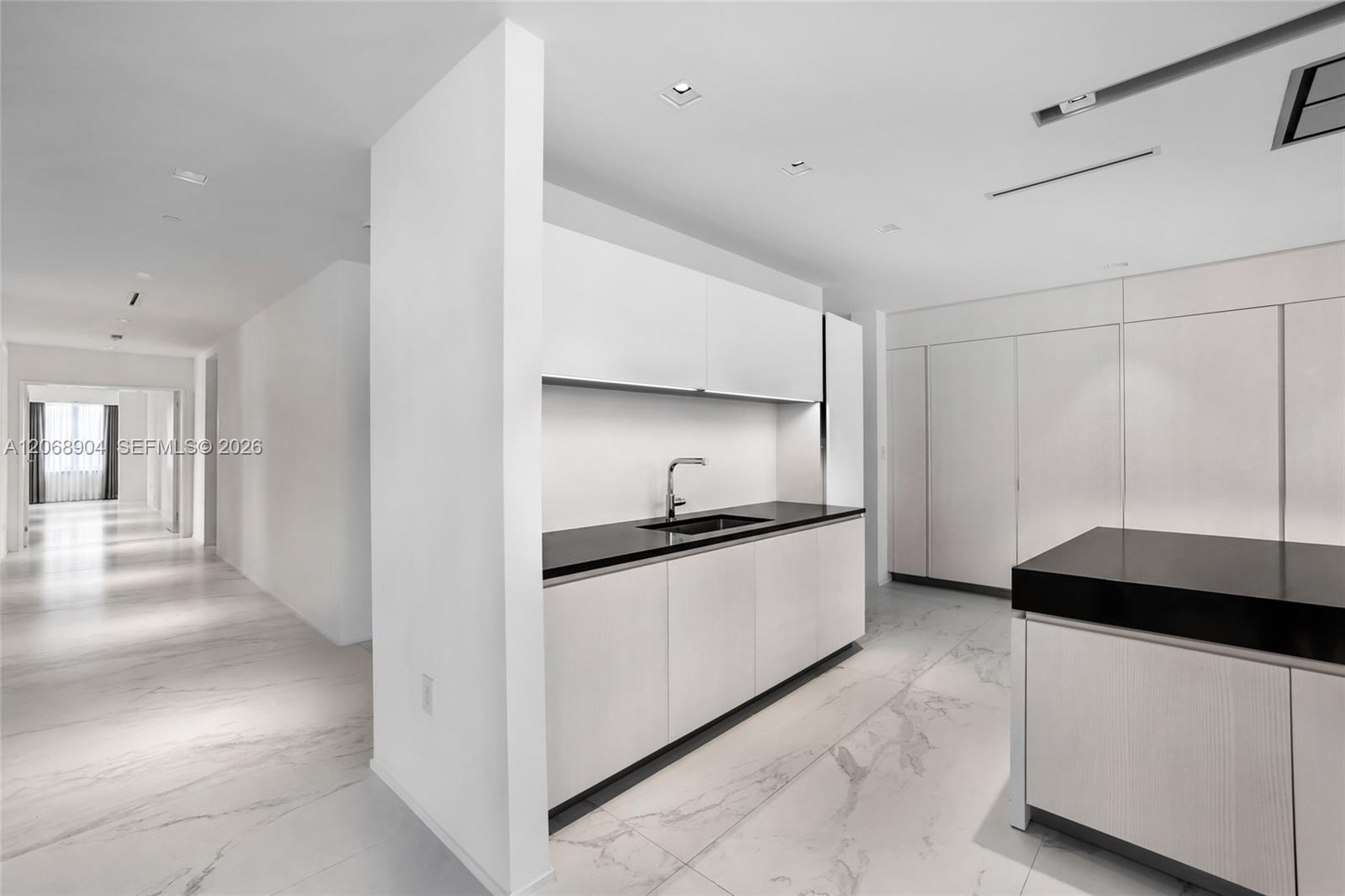 1000 Biscayne Boulevard 3901 Property Photo 24