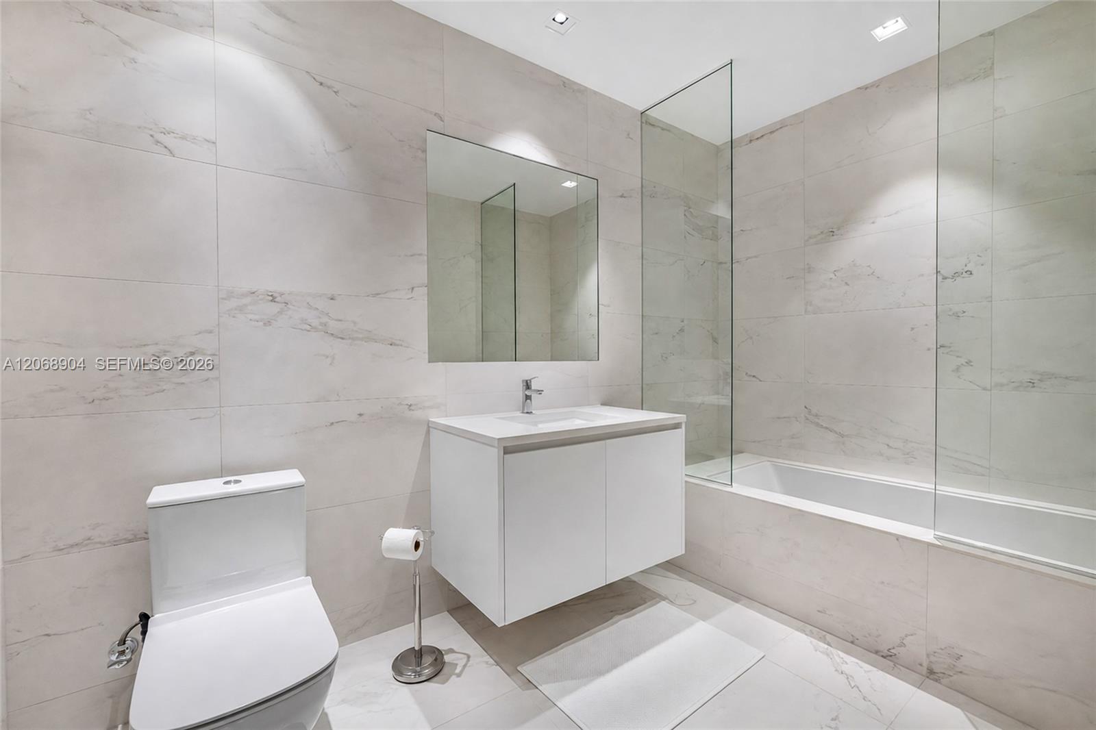 1000 Biscayne Boulevard 3901 Property Photo 32