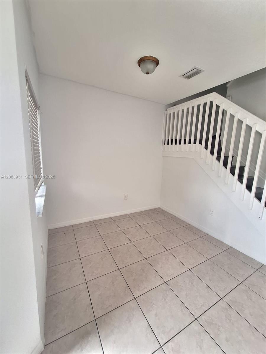A12068931 Property Photo 7