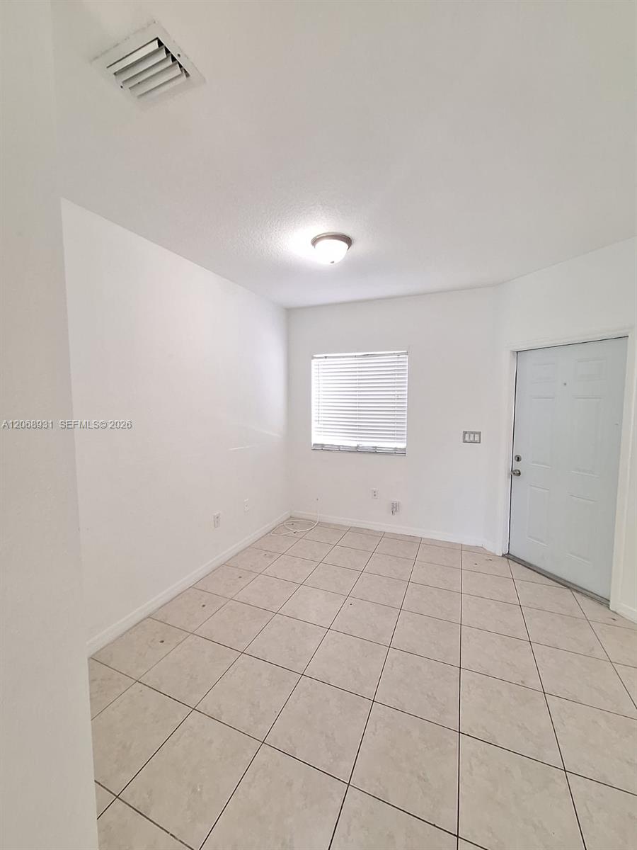 A12068931 Property Photo 12