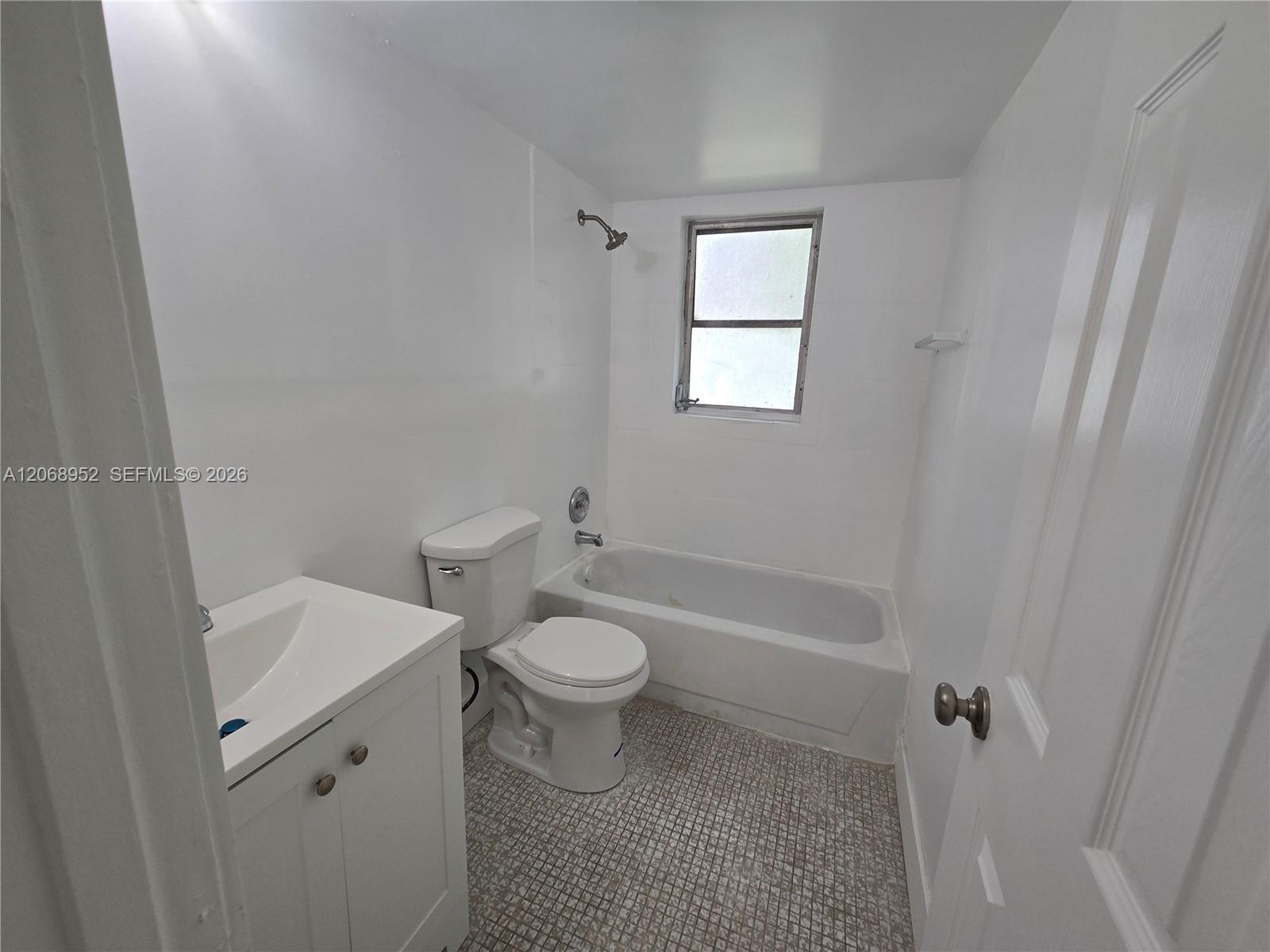 8700 N Sherman Circle 108 Property Photo 9