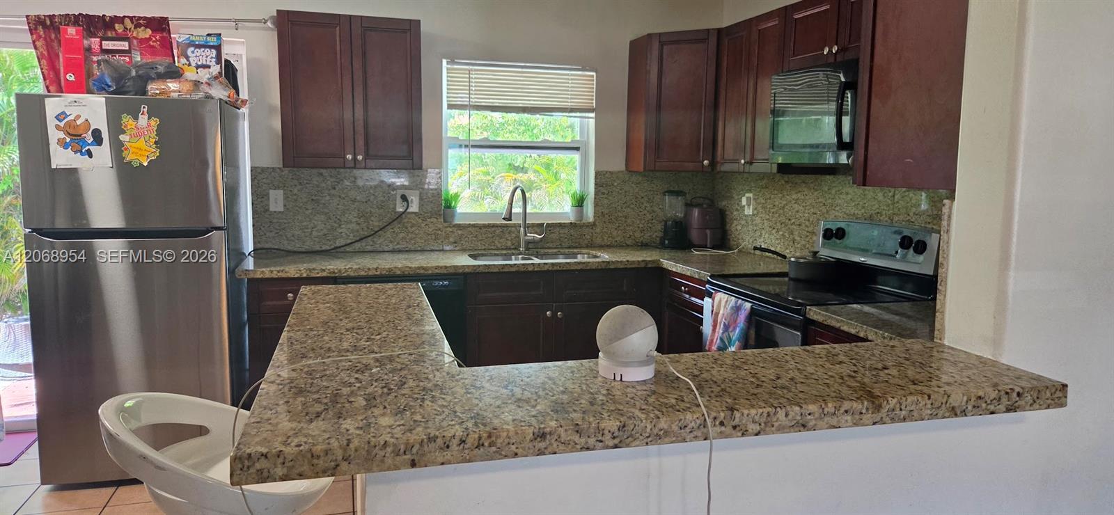 601 W Sample Road Property Photo 37