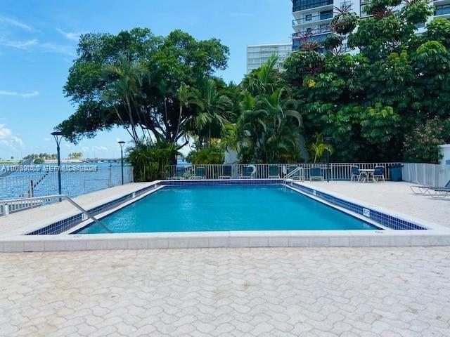 2201 Brickell Avenue 96 Property Photo 11