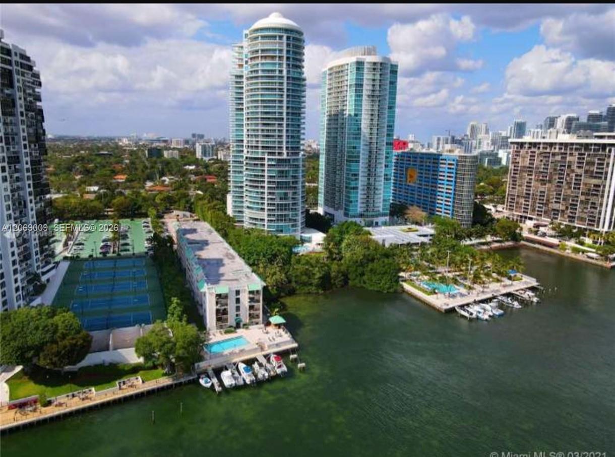 2201 Brickell Avenue 96 Property Photo 25