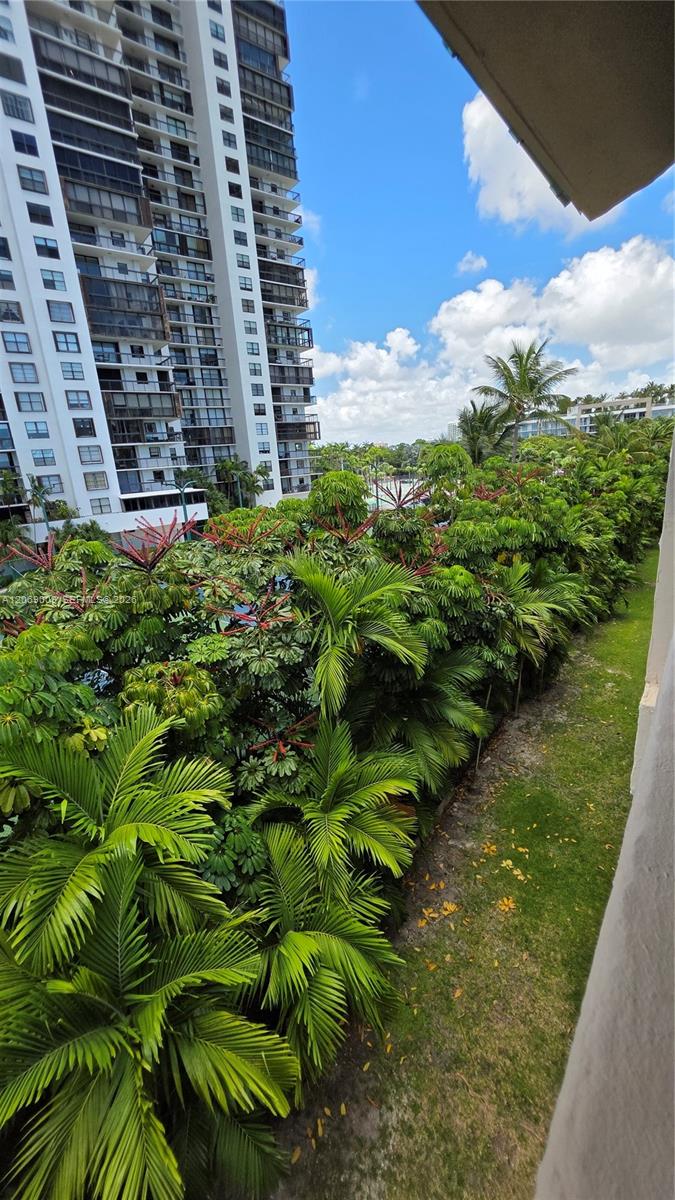 2201 Brickell Avenue 96 Property Photo 67