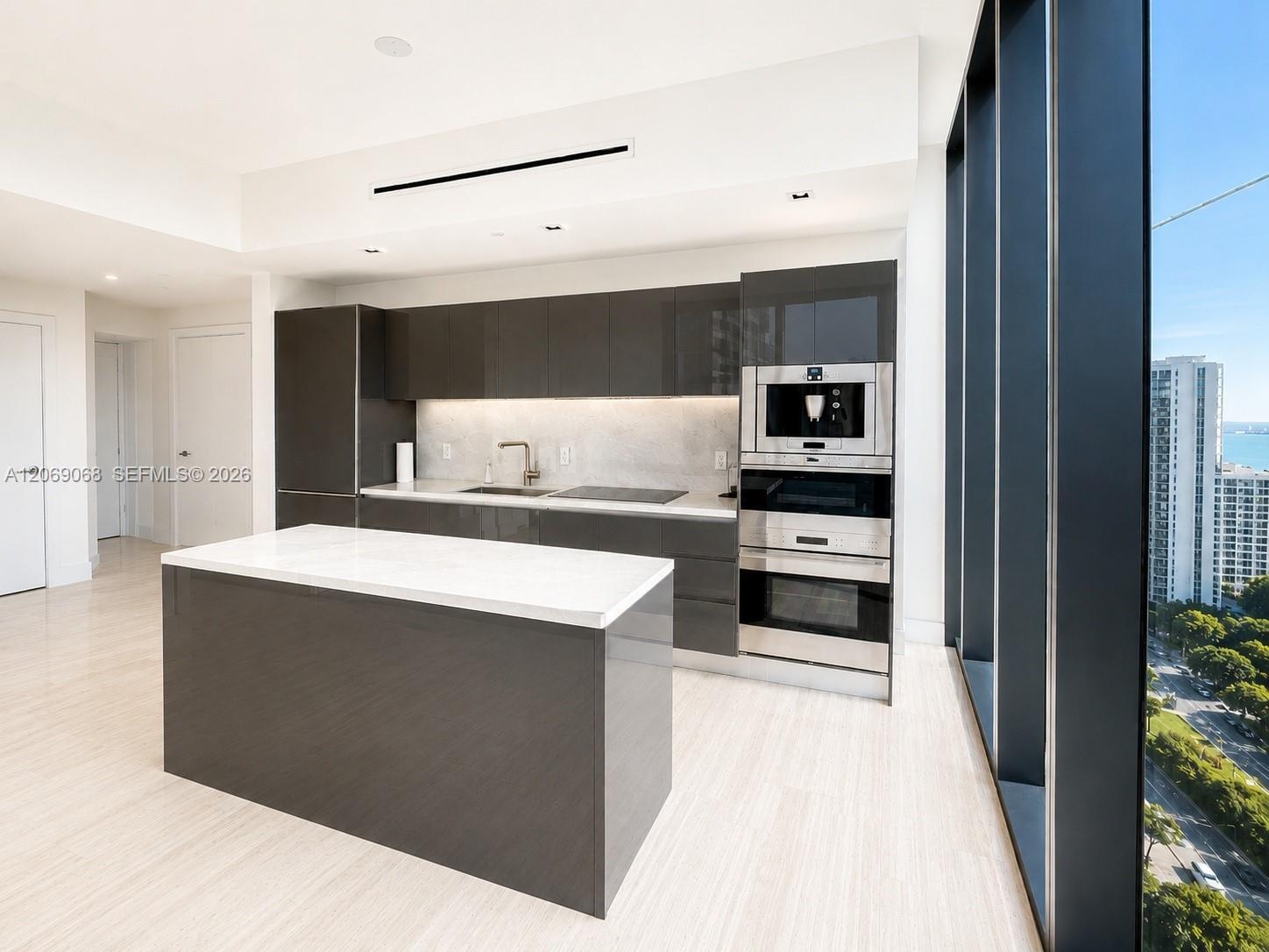 1451 Brickell Avenue 2706 Property Photo 3