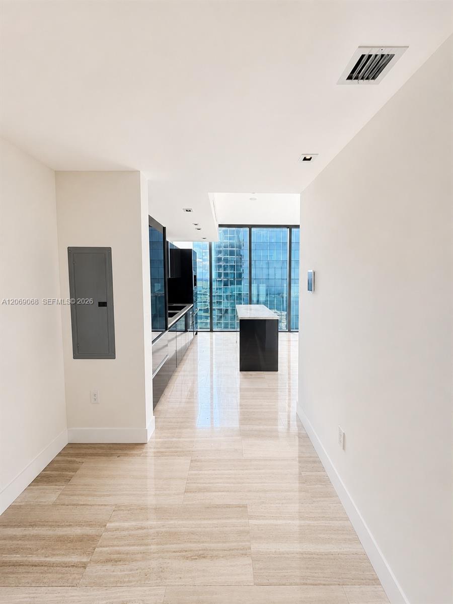 1451 Brickell Avenue 2706 Property Photo 15