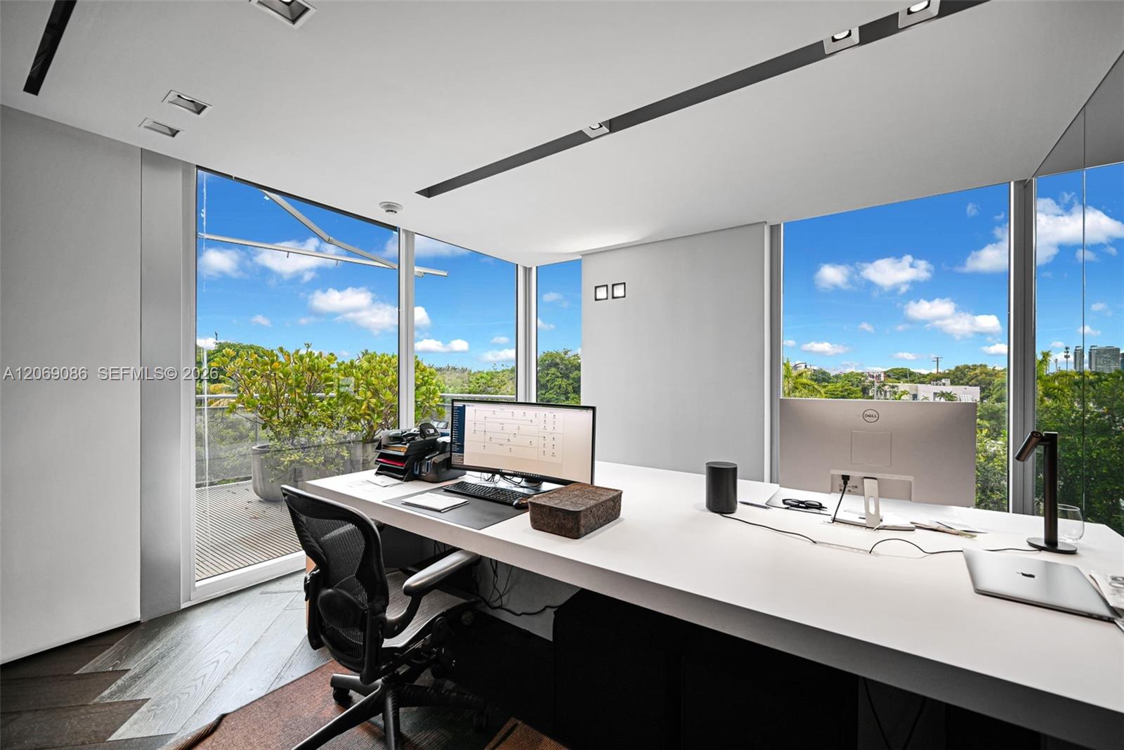 5555 Biscayne Boulevard Property Photo 7