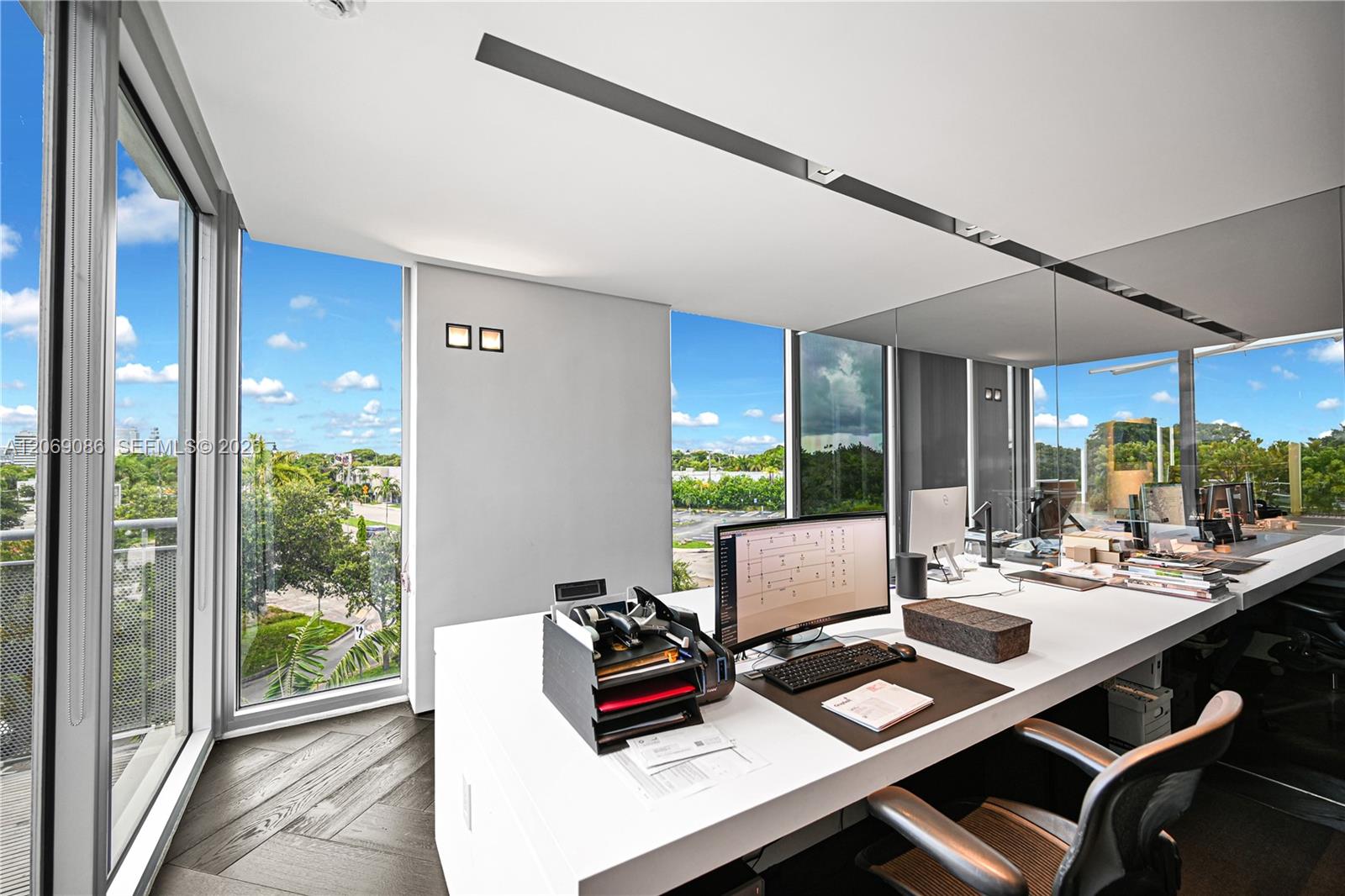 5555 Biscayne Boulevard Property Photo 8