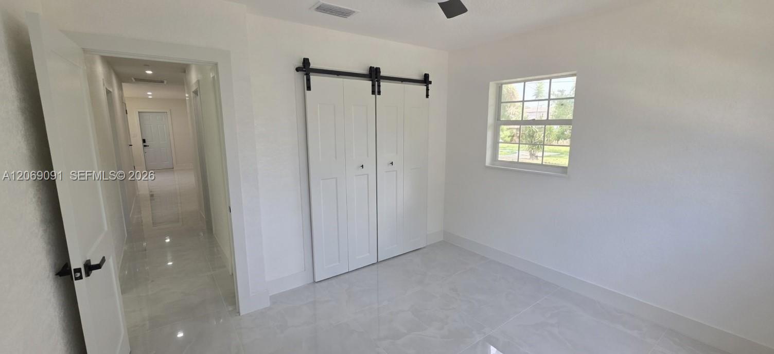 A12069091 Property Photo 11